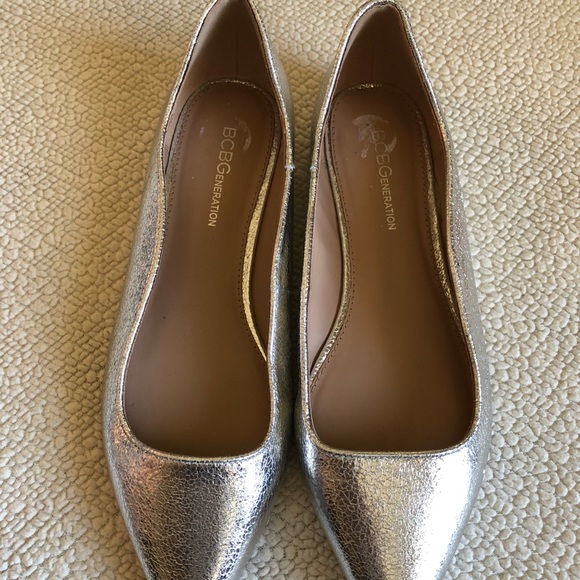 BCBG Women’s Flats - Picture 1 of 3